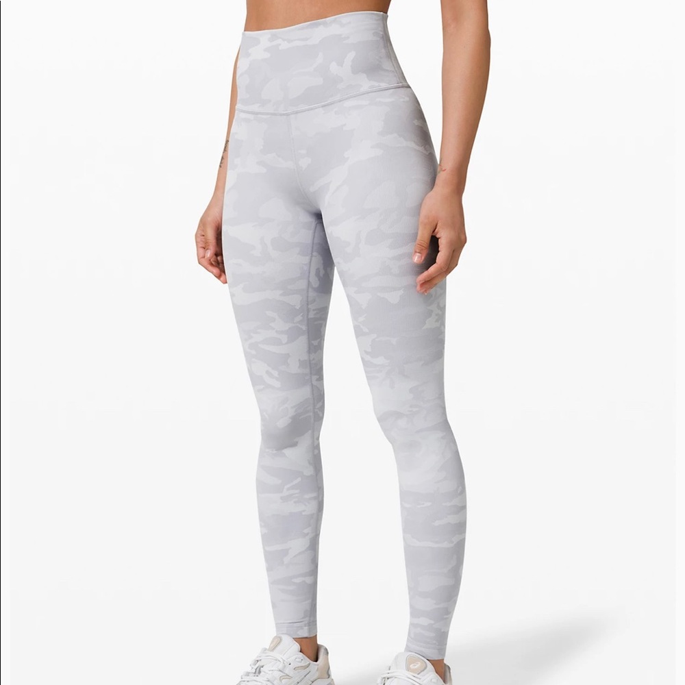 Lululemon Wunder Under Super High Rise Tight